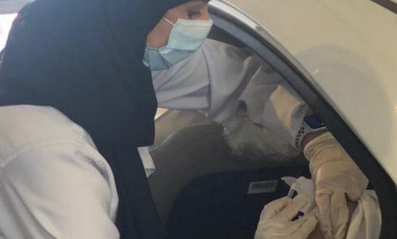 Photo of “الصحة” تعلن إطلاق خدمة التطعيم ضد كورونا بالسيارة في 4 مناطق