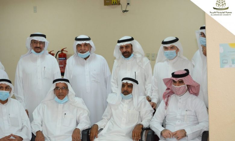 Photo of “جمعية الجارودية الخيرية ونادي المتقاعدين تستضيف المجلس البلدي بالقطيف”