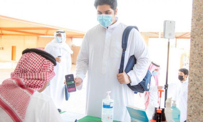 Photo of تأجيل احتساب الغياب في الأسبوعين الأولين لمن لم يكمل الجرعتين من الطلاب