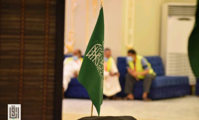 Photo of بجودك أحيا 4… 62 متقدماً للتبرع بالدم في اليوم الأول