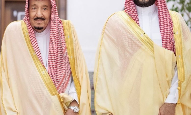 Photo of عاجل : خادم الحرمين يوجه بتمديد العمل ببرنامج حساب المواطن والدعم الإضافي