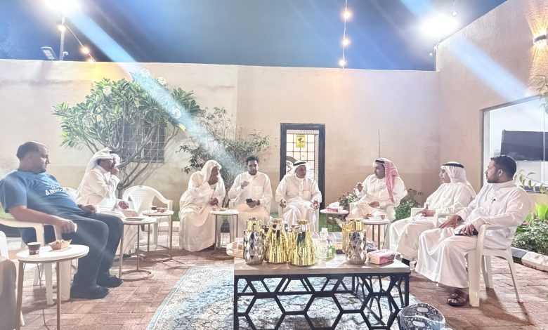 Photo of لقاء معايدة لمنسوبي الجهات المجتمعية والتطوعية بحلة محيش